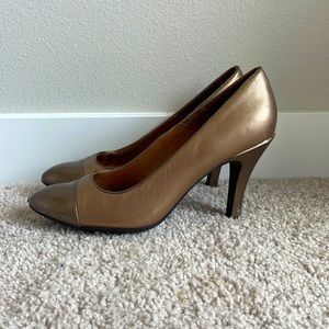 Sofft brand heels! Worn only a few times! Great condition!